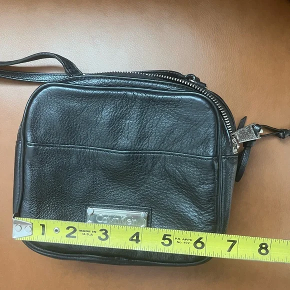 Calvin Klein Black Leather camera Bag style purse crossbody - Picture 9 of 11